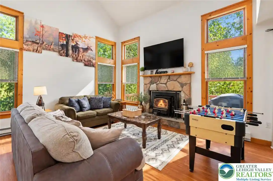 Photo 3 of Sale Pending at 393 Vista Dr, Jackson Twp, PA 18372 | MLS# 786577 | Listing updated on 2026-10-27