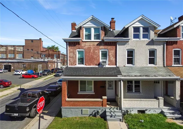 Photo 1 of Sale Pending at 933 N Penn St, Allentown, PA 18102 | MLS# 786626 | Listing updated on 2026-10-29
