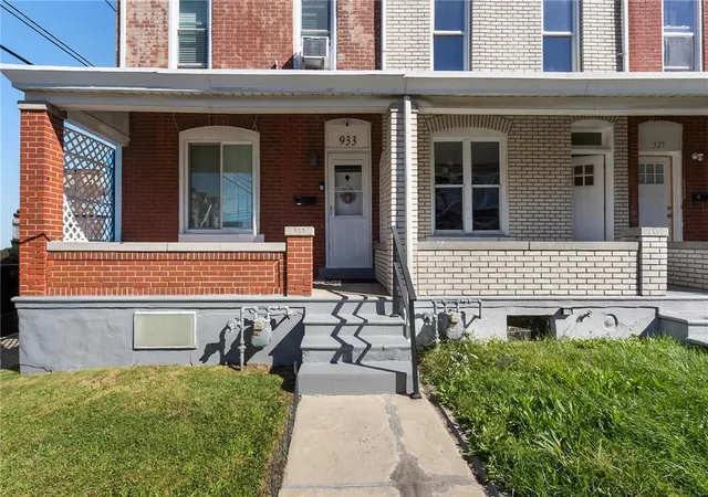 Photo 4 of Sale Pending at 933 N Penn St, Allentown, PA 18102 | MLS# 786626 | Listing updated on 2026-10-29