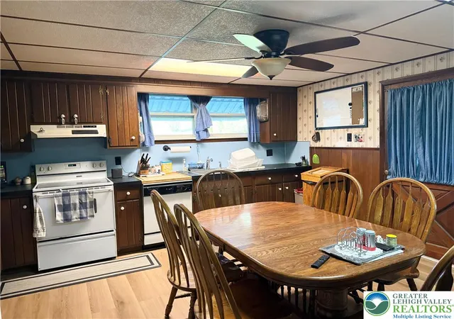 Photo 2 of Single family home for sale at 500 N 3rd Street, Lehighton, PA 18235 | MLS# 786579 | Listing updated on 2026-10-20