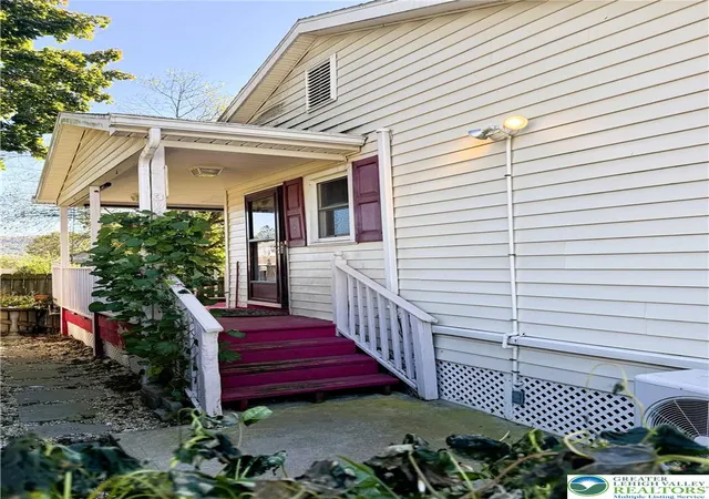 Photo 1 of Single family home for sale at 300 George St, Butler Twp, PA 17921 | MLS# 786526 | Listing updated on 2026-10-27