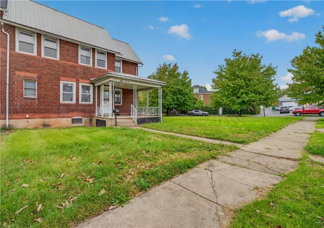 Photo 3 of Sale Pending at 1165 Stefko Blvd, Bethlehem, PA 18017 | MLS# 786309 | Listing updated on 2026-10-30
