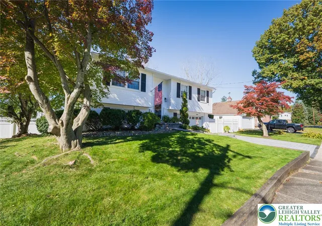 Photo 2 of Single family home for sale at 144 Pickford Ave, Phillipsburg, NJ 08865 | MLS# 786596 | Listing updated on 2026-10-20