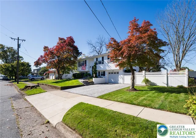 Photo 3 of Single family home for sale at 144 Pickford Ave, Phillipsburg, NJ 08865 | MLS# 786596 | Listing updated on 2026-10-20