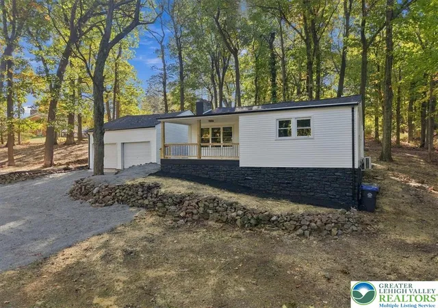 Photo 1 of Single family home for sale at 236 Chestnut Hl Rd, Emmaus, PA 18049 | MLS# 786711 | Listing updated on 2026-10-29