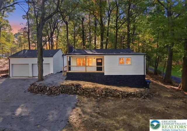 Photo 1 of Single family home for sale at 236 Chestnut Hl Rd, Emmaus, PA 18049 | MLS# 786711 | Listing updated on 2026-10-29