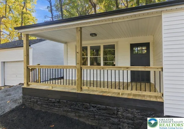 Photo 2 of Single family home for sale at 236 Chestnut Hl Rd, Emmaus, PA 18049 | MLS# 786711 | Listing updated on 2026-10-29