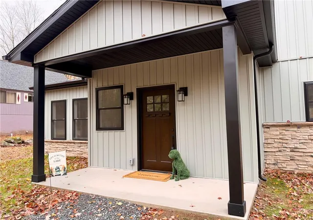 Photo 3 of Single family home for sale at 2143 Lehigh Dr, Pocono Lake, PA 18347 | MLS# 786655 | Listing updated on 2026-10-22