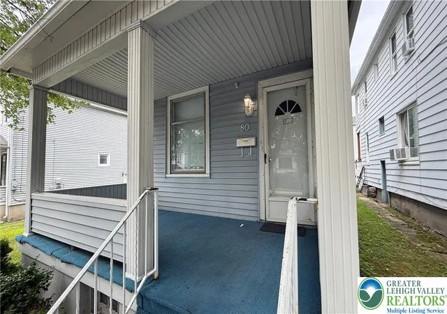 Photo 2 of Single family home for sale at 80 E Bennett St, Kingston, PA 18704 | MLS# 786838 | Listing updated on 2026-10-22