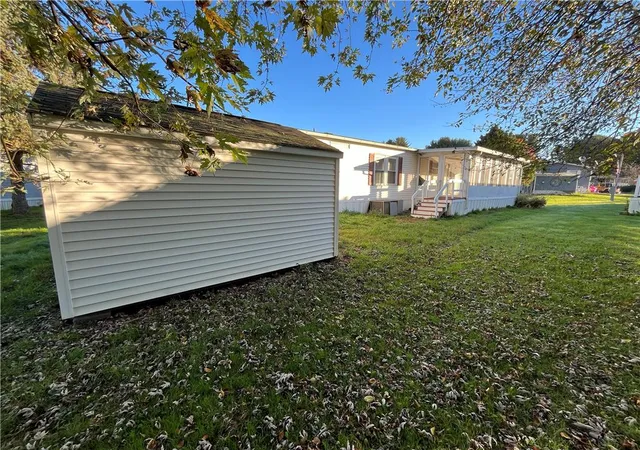 Photo 2 of Manufactured home for sale at 8905 Breinig Run Cir, Breinigsville, PA 18031 | MLS# 786828 | Listing updated on 2026-10-25