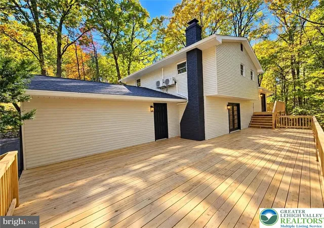 Photo 1 of Single family home for sale at 2524 Papoose, Wayne Twp, PA 17922 | MLS# 786870 | Listing updated on 2026-10-25