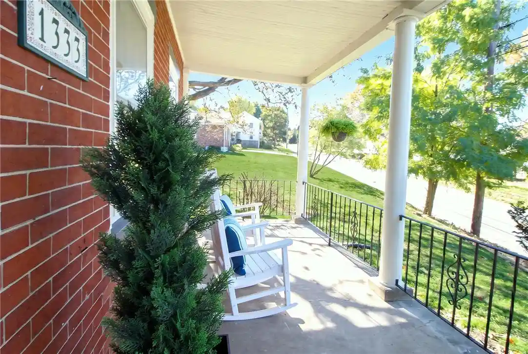 Photo 4 of Single family home for sale at 1333 Richmond Rd, Easton, PA 18040 | MLS# 786873 | Listing updated on 2026-10-27