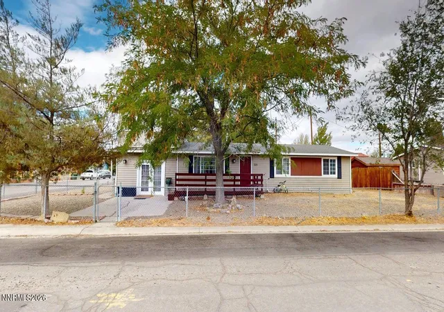 Photo 2 of Single family home for sale at 375 Elquist Dr, Battle Mountain, NV 89820 | MLS# 260011458 | Listing updated on 2026-09-03