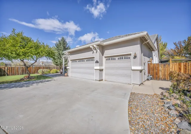 Photo 2 of Single family home for sale at 7495 Ash Peak Dr, Sparks, NV 89436 | MLS# 260009469 | Listing updated on 2026-10-20