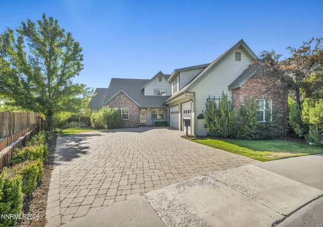 Photo 3 of Single family home for sale at 1581 Pinoak Ln, Carson City, NV 89703 | MLS# 260011405 | Listing updated on 2026-09-14