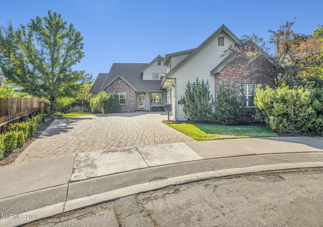 Photo 3 of Single family home for sale at 1581 Pinoak Ln, Carson City, NV 89703 | MLS# 260011405 | Listing updated on 2026-09-14