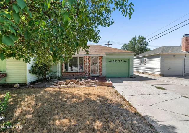 Photo 3 of Single family home for sale at 313 Greenbrae Dr, Sparks, NV 89431 | MLS# 260011325 | Listing updated on 2026-09-01