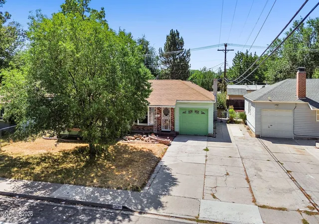 Photo 4 of Single family home for sale at 313 Greenbrae Dr, Sparks, NV 89431 | MLS# 260011325 | Listing updated on 2026-09-01