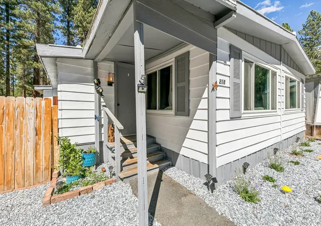 Photo 3 of Manufactured home for sale at 218 Ponderosa Dr, Stateline, NV 89449 | MLS# 260011318 | Listing updated on 2026-10-03