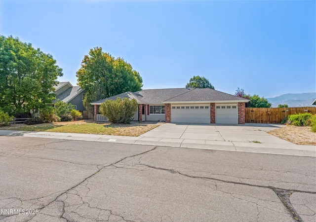Photo 3 of Single family home for sale at 2872 Sierra Manor Dr, Minden, NV 89423 | MLS# 260011321 | Listing updated on 2026-10-03