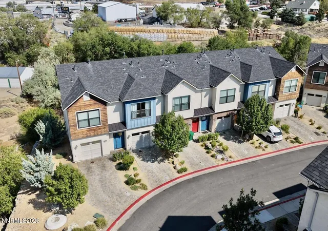 Photo 4 of Townhouse for sale at 5080 Ciarra Kennedy Ln, Reno, NV 89503 | MLS# 260011374 | Listing updated on 2026-09-18