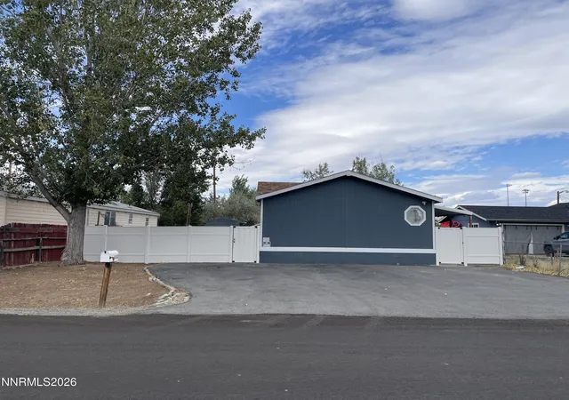 Photo 2 of Manufactured home for sale at 483 W Patrician Dr, Reno, NV 89506 | MLS# 260011666 | Listing updated on 2026-09-23
