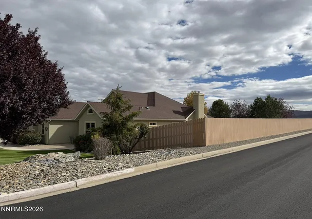 Photo 2 of Single family home for sale at 2807 Paiute St, Winnemucca, NV 89445 | MLS# 260011455 | Listing updated on 2026-09-11