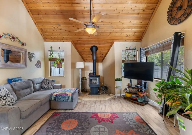 Listing Photo 4 - Condo for sale in building located at 2505 Garfield Ct, Sparks, NV 89431