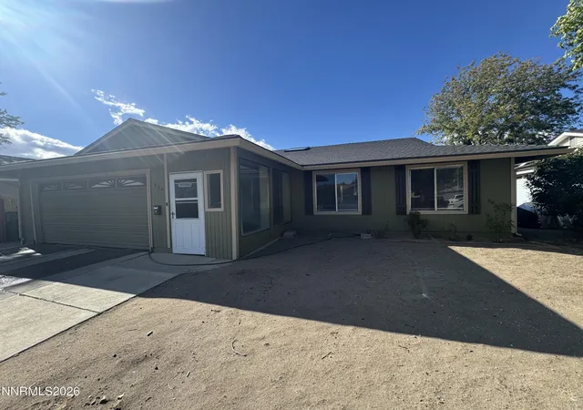 Single family home for sale at 936 Glen Molly Dr, Sparks, NV 89434 | MLS# 260011542