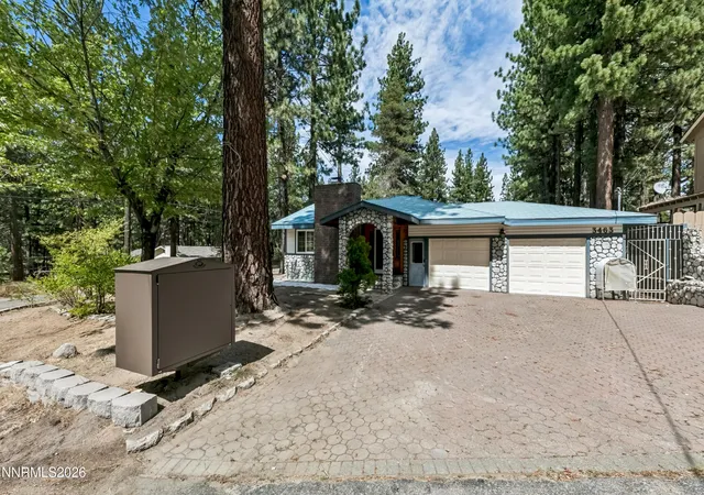 Photo 3 of Single family home for sale at 3463 Anne St, South Lake Tahoe, CA 96150 | MLS# 260011512 | Listing updated on 2026-09-04