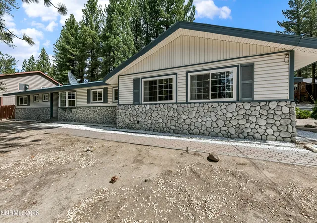 Photo 4 of Single family home for sale at 3463 Anne St, South Lake Tahoe, CA 96150 | MLS# 260011512 | Listing updated on 2026-09-04