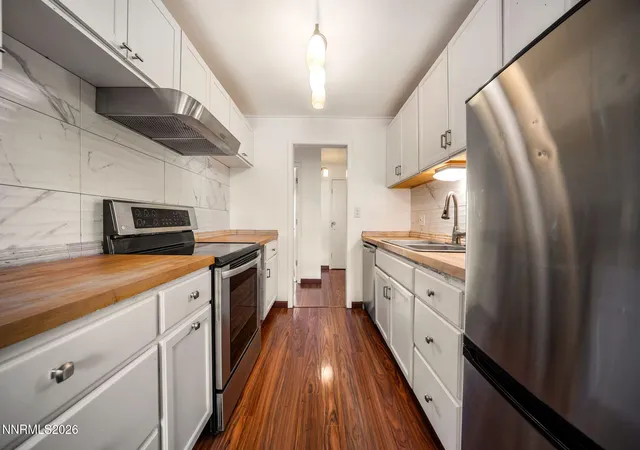 Listing Photo 4 - Condo for sale in building located at 3923 Clear Acre Ln, Reno, NV 89512 - Unit #178