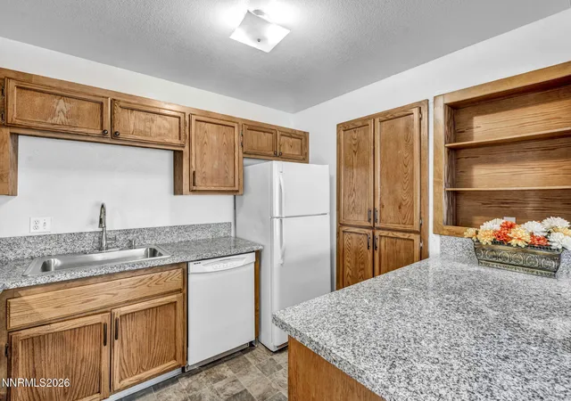 Photo 4 of Condo for sale at 1465 E Peckham Ln #APT 34, Reno, NV 89502 | MLS# 260011723 | Listing updated on 2026-09-22