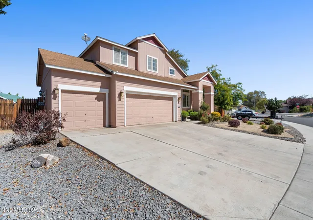 Photo 2 of Single family home for sale at 2044 Rawles Dr, Fernley, NV 89408 | MLS# 260011677 | Listing updated on 2026-10-06