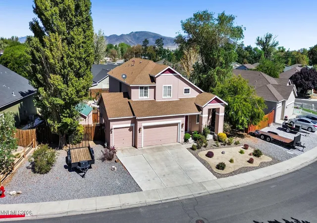 Photo 4 of Single family home for sale at 2044 Rawles Dr, Fernley, NV 89408 | MLS# 260011677 | Listing updated on 2026-10-06