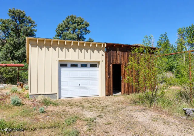 Photo 3 of Single family home for sale at 512 Pinenut Rd, Coleville, CA 96107 | MLS# 260011722 | Listing updated on 2026-09-11