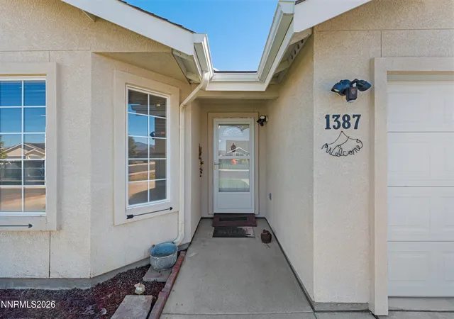 Photo 3 of Single family home for sale at 1387 White Blfs Cir, Fernley, NV 89408 | MLS# 260013296 | Listing updated on 2026-10-23