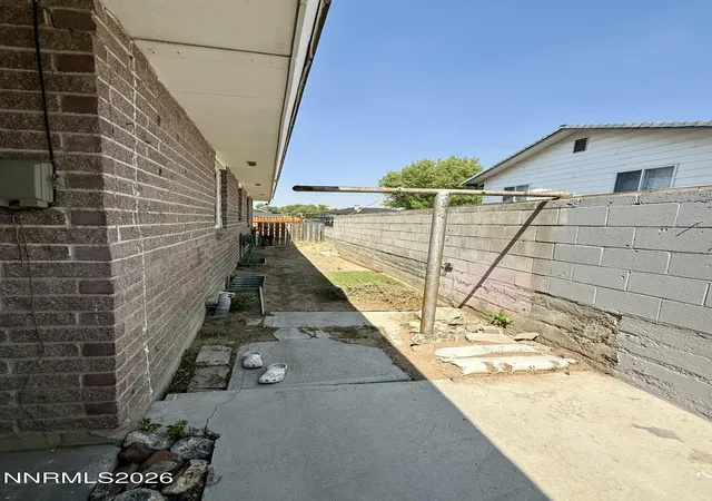 Photo 3 of Single family home for sale at 100 S Pleasant St, Winnemucca, NV 89445 | MLS# 260011912 | Listing updated on 2026-10-26