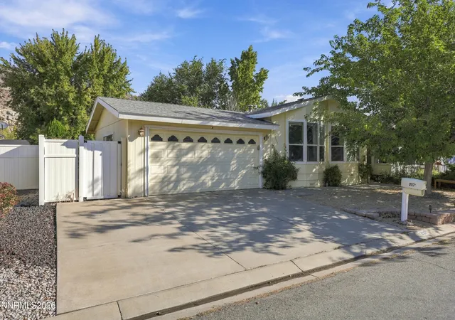 Photo 2 of Manufactured home for sale at 257 Ave De La D'emerald, Sparks, NV 89434 | MLS# 260012428 | Listing updated on 2026-10-15