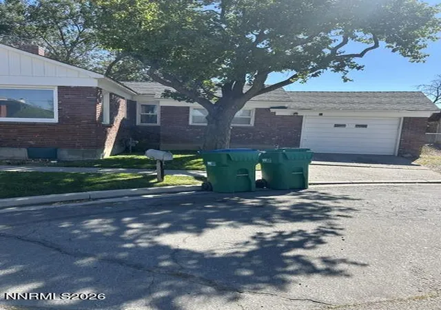 Photo 2 of Single family home for sale at 4 Strobel Way, Sparks, NV 89431 | MLS# 260013080 | Listing updated on 2026-10-15