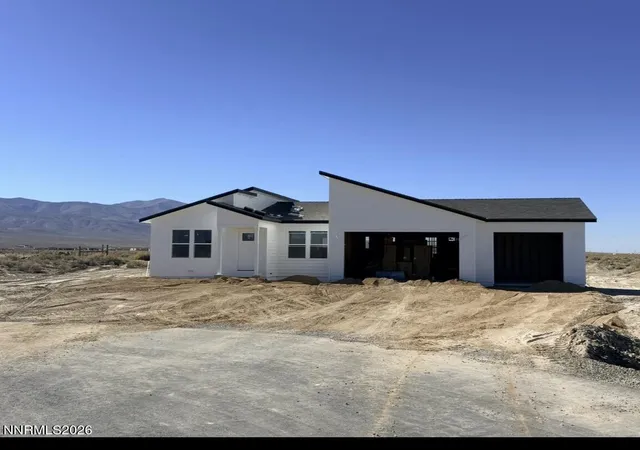 Single family home for sale at 445 Emerald Ct, Battle Mountain, NV 89820 | MLS# 260012636