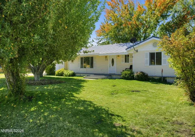 Photo 4 of Single family home for sale at 426 Rancho Cir Dr, Loyalton, CA 96118 | MLS# 260012583 | Listing updated on 2026-10-30