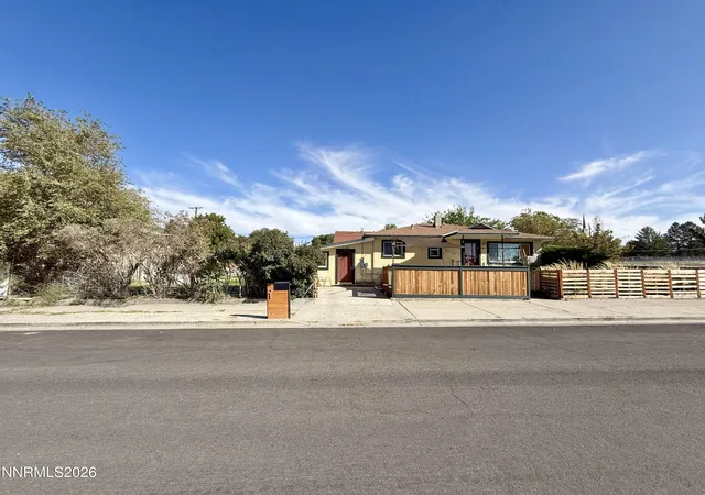 Photo 1 of Single family home for sale at 21 Arnold Ave, Winnemucca, NV 89445 | MLS# 260012747 | Listing updated on 2026-10-05