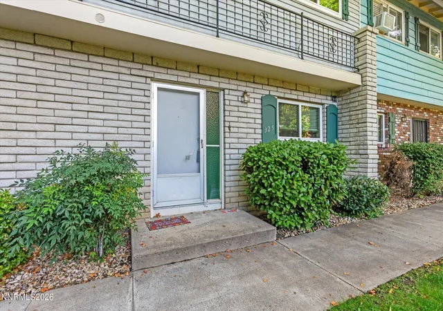 Photo 3 of Townhouse for sale at 325 Smithridge Park, Reno, NV 89502 | MLS# 260012762 | Listing updated on 2026-10-28