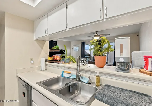 Photo 4 of Condo for sale at 1564 Steven Ct, Sparks, NV 89431 | MLS# 260013012 | Listing updated on 2026-10-10