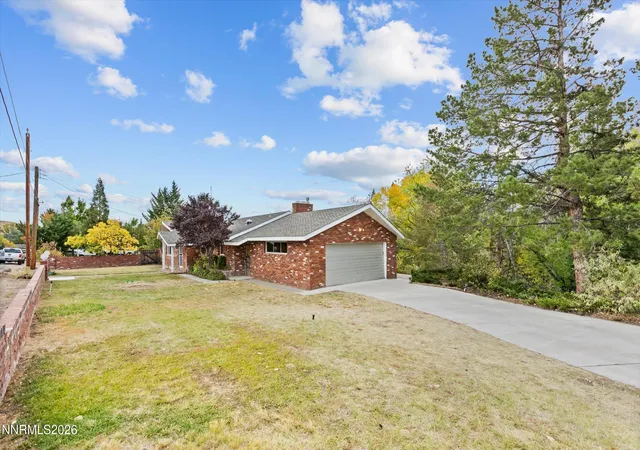 Photo 4 of Single family home for sale at 700 Hunter Pl, Reno, NV 89519 | MLS# 260013102 | Listing updated on 2026-10-29