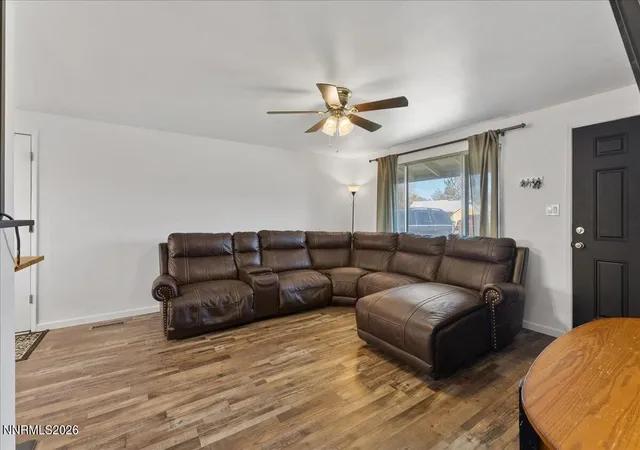 Photo 3 of Single family home for sale at 410 Curry Dr, Fernley, NV 89408 | MLS# 260013092 | Listing updated on 2026-10-20