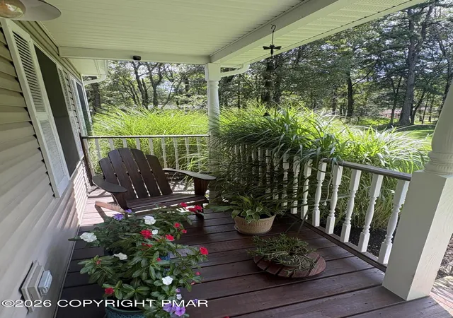 Photo 4 of Single family home for sale at 142 Stillwater Dr, Pocono Summit, PA 18346 | MLS# PM-140849 | Listing updated on 2026-09-17