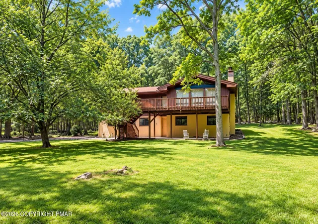 Photo 4 of Sale Pending at 223 Briarwood Dr, Effort, PA 18330 | MLS# PM-142843 | Listing updated on 2026-10-07