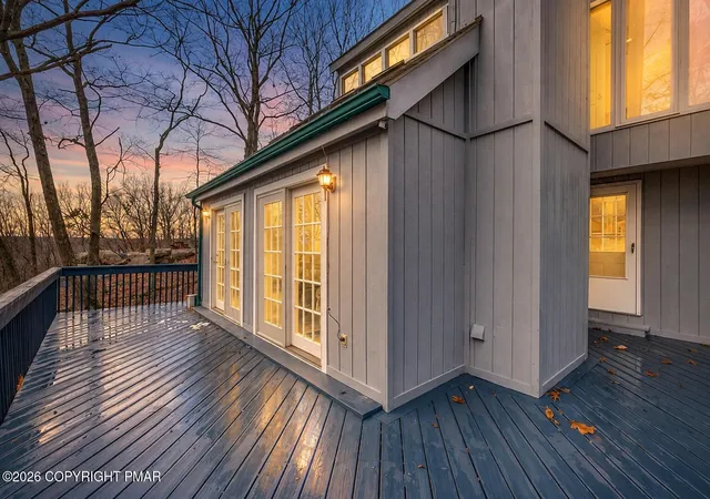 Photo 2 of Single family home for sale at 123 Banbury Dr, Bushkill, PA 18324 | MLS# PM-142765 | Listing updated on 2026-09-14